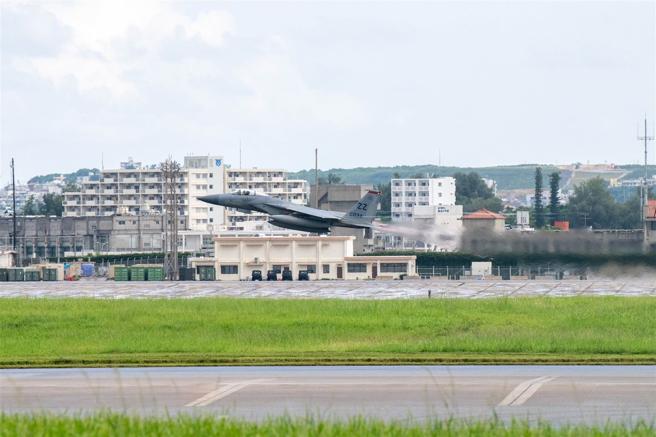  4架F-15C戰機日前自嘉手納基地離開，象徵該型戰機正式卸下空防重任。（取自DVIDS網站）