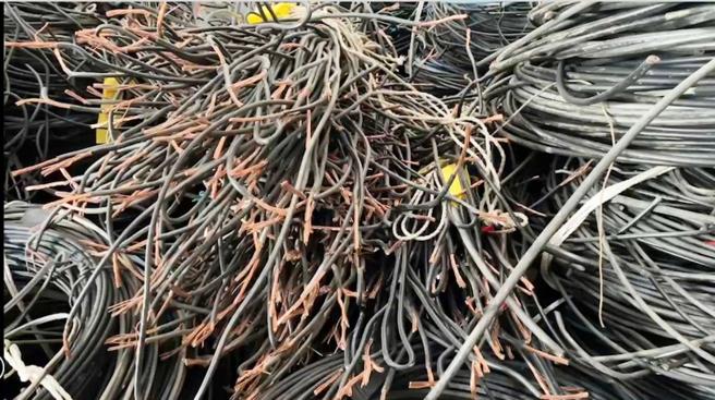 警方透露，半个北台湾的电缆失窃案都能与该间租车公司的出租车扯上关系。（图／示意图，与本案无关／资料照）