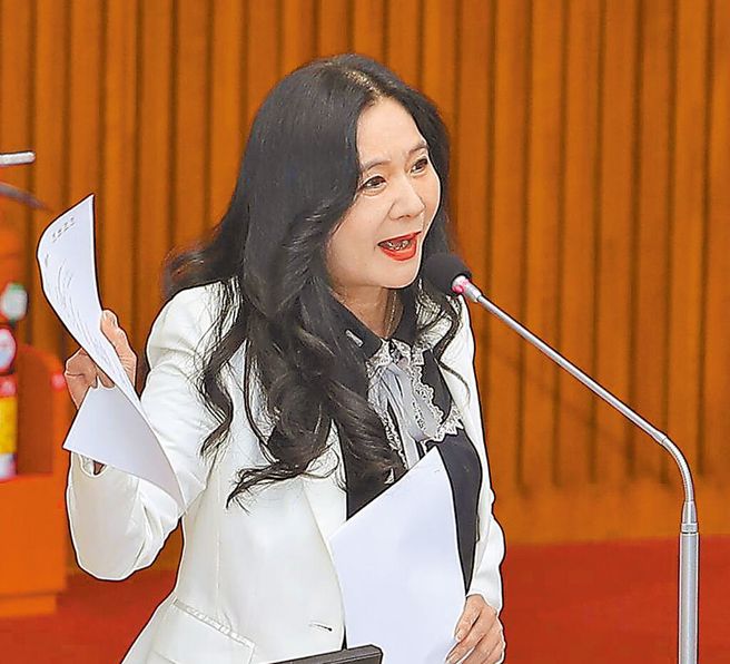 检廉今搜索约谈应晓薇到案。(中时资料库)