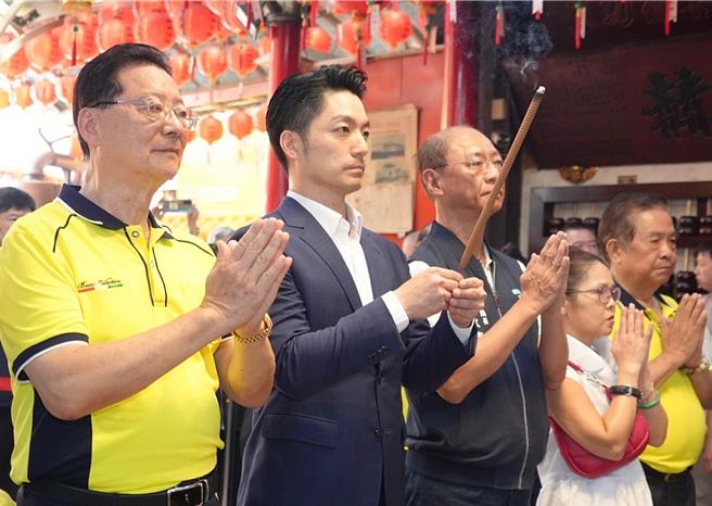 台北市长蒋万安28日受访时表示，感谢二姐愿意给予机会重新復出，并成为大巨蛋首场非体育赛事的首位开唱歌手，台北市政府身为国庆晚会举办单位之一，也会尽全力将活动办好。（台北市政府提供／丁上程台北传真）