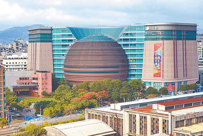 中石化發聲明表示，針對京華城案均全力配合檢調要求並提供相關協助。（本報資料照片）