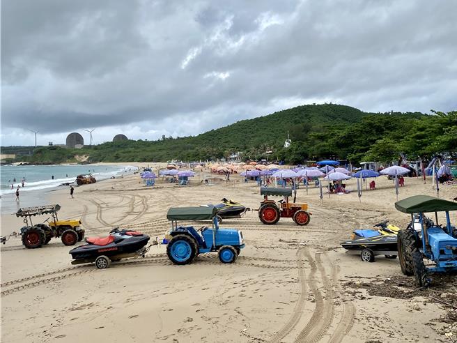 垦丁旅游话题延烧，交通部28日喊话要朝「自清、自律」2大方向来改善。（本报资料照片）