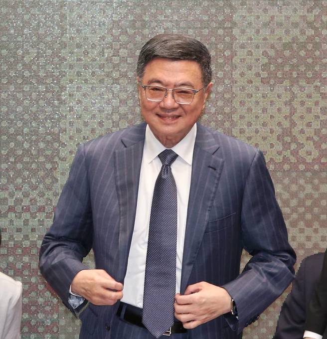 行政院長卓榮泰表示，綠能是很好的政策，但不可否認，執行過程可能遭個人、集團、幫派操控國家及地方資源，因此，要檢視制度減少能被「上下其手」的空間，面對不法，徹查到底。（王英豪攝）