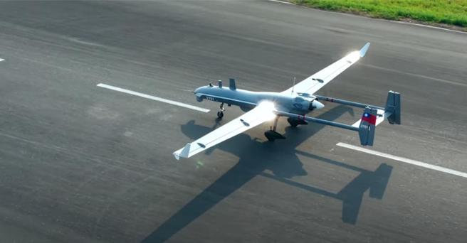 圖說：亞航與碳基28日將銳鳶二型無人機（如圖），交付中科院。圖／碳基科技提供