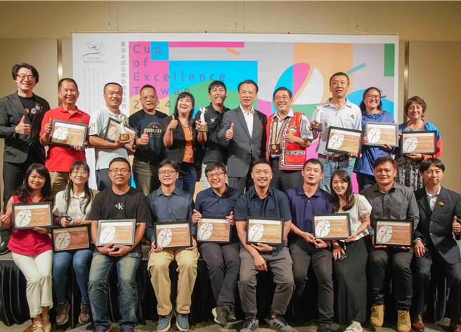 嘉義縣參賽咖啡在前20名中占15名，表現傑出。（嘉義縣政府提供／呂妍庭嘉義傳真）