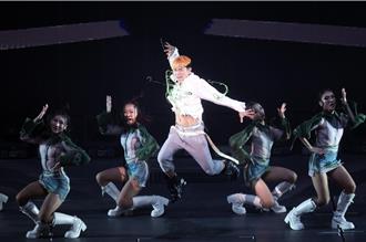 郭富城曝愛女「10個字」熬夜打氣　回應泡麵頭造型遭熱議