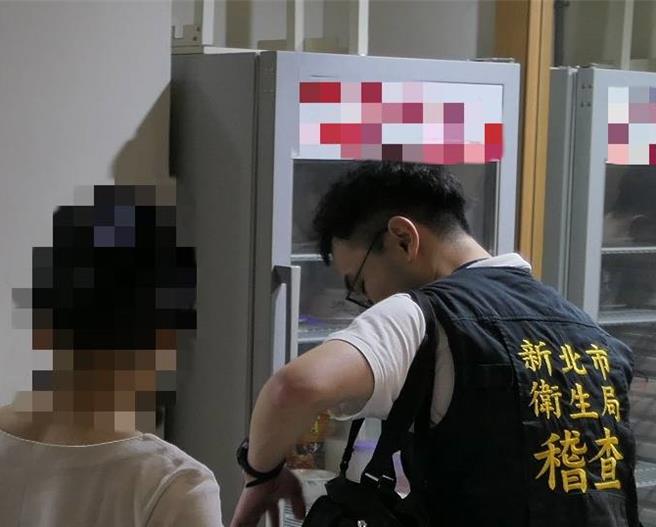 新北市共計列管64家雲端廚房，衛生局依據食品良好衛生準則進行輔導與查核，其中37家合格、16家複查合格及11家尚在籌備中未正式營業。（新北市衛生局提供）