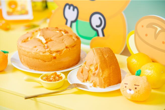 青柠蛋糕在蛋糕表层撒上泛着金黄光泽的柑橘果丁，松软绵密的蛋糕体与酸甜的果丁完美搭配，充满夏日清爽气息。(春上布丁蛋糕提供)