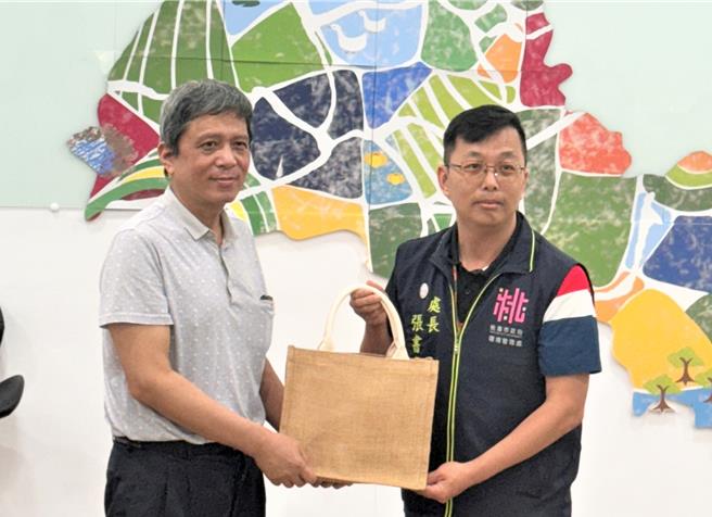 桃园市政府环境保护局为提升同仁法治观念，落实阳光法案精神，于今日办理「113年阳光法案专精研习」。（桃园市环保局提供）