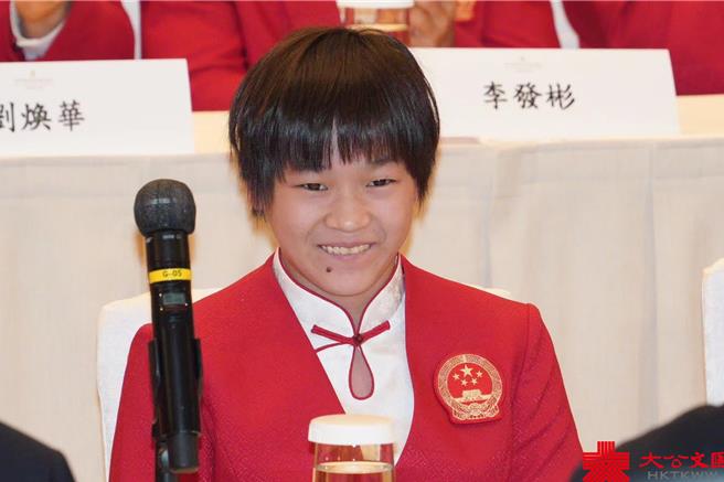 陸奧運代表團訪港金牌選手勉不怕苦、不怕累有熱愛就去追。圖為全紅嬋。（香港大公文匯網）