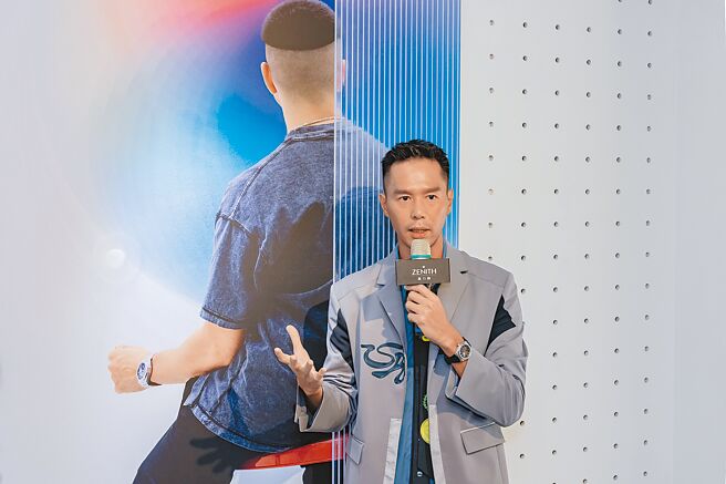 壁紙小開丁春誠投資藝術品，對藝術家Felipe Pantone的作品風格如數家珍。（ZENITH提供）