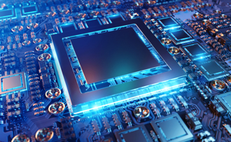 美超微、輝達利空還沒完？半導體展＋iPhone新品登場 分析師點名7檔機會來了