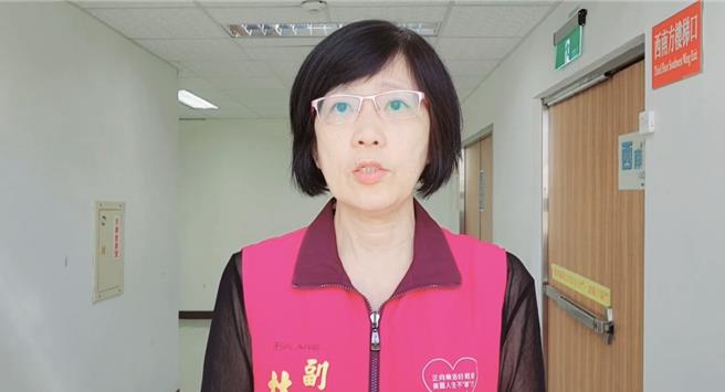 卫生局副局长林碧芬针对有民眾在夜市摊贩买到大肠包小肠有蛆，将派员稽查。（卫生局提供／曹婷婷台南传真）