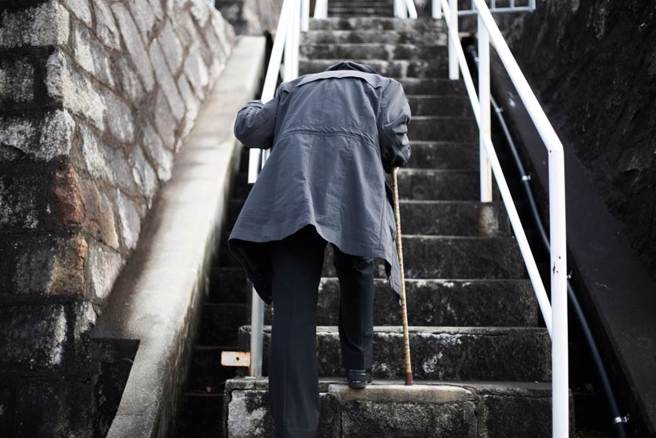 肌少症为年长者的健康隐形杀手，而不少人都认为，预防肌少症就要多吃蛋白质。（示意图：shutterstock／达志）