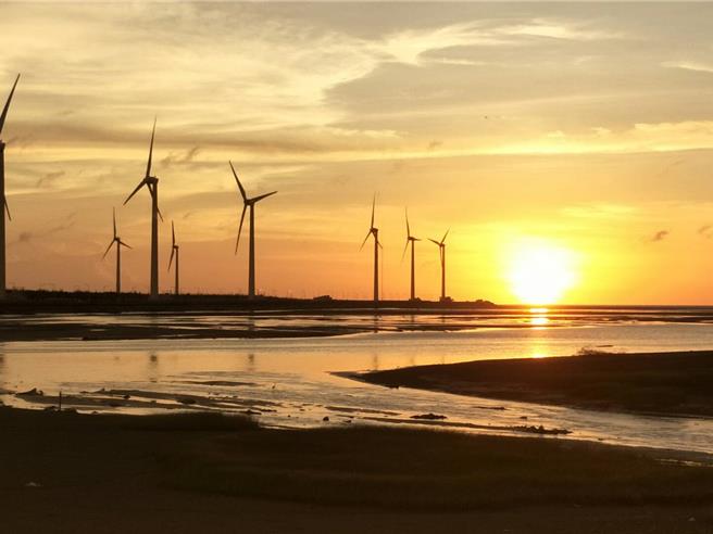 高美溼地公厕已进入设计阶段，预计规画约25间，男女比1：4，将融入海洋风格，2026年暑假前可完工。（陈淑娥摄）