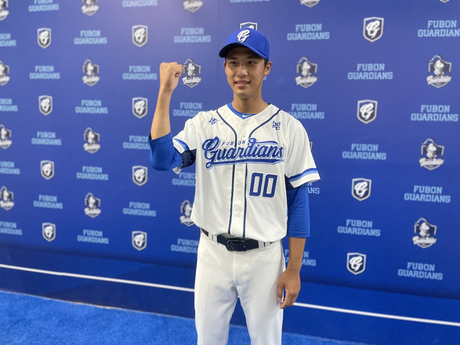 富邦悍將今年季中選秀會第4輪選進左投手陳品宏。（毛琬婷攝）