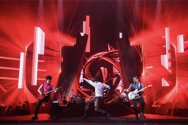 5月天将到花莲开唱，引起纷丝持续关注。也为震后花莲观光引来热潮。（相信音乐提供）