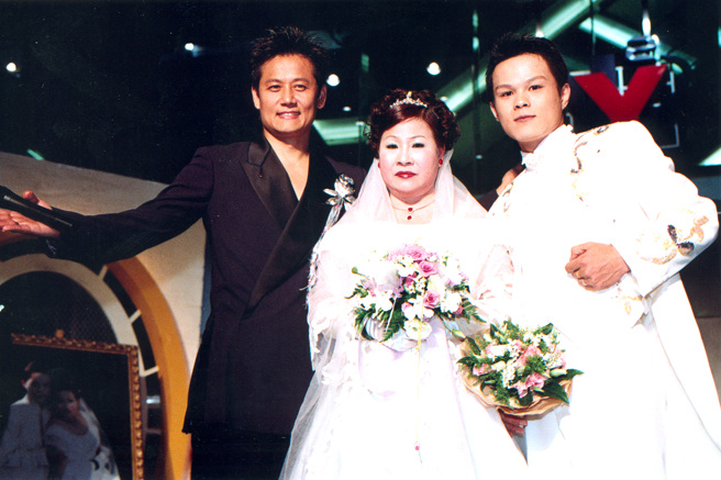 莉莉和小郑力排眾议结婚，可惜恋情仅维持一年多宣告分手。（图／中时资料照）