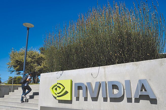 AI晶片龙头辉达（NVIDIA）第二季度营收再创新高达300.4亿美元，季增15％、年增122％。图／美联社