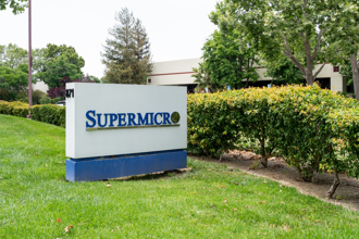 美超微累犯 單周跌近20％ 政商野火狂燒 謝金河開罵