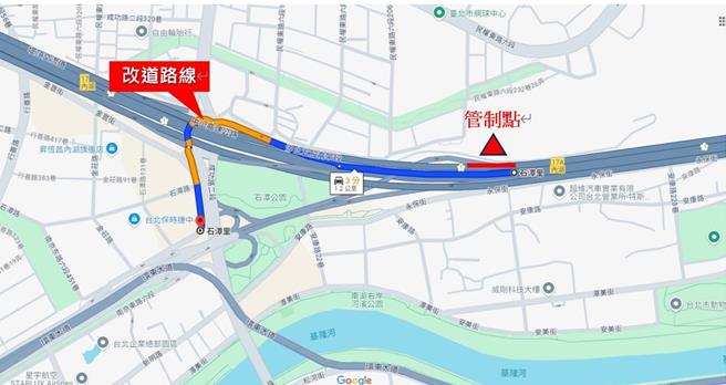 台北市新工處表示，配合南京東路六段施工，一高內湖交流道南京東路出口預計9月8日夜間22時至翌日06時封閉。（黃敬文翻攝）