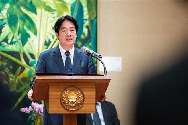 賴清德無論是身為黨主席或總統，說著克制、檢點，都只是輕輕帶過，爭議一再爆發，揭示「改革三箭」早已脫靶。（圖／總統府提供）