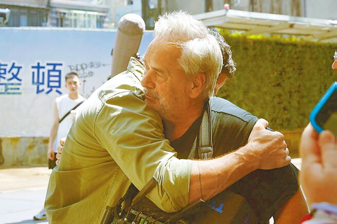 卢贝松将来台宣传监制新片《台北追缉令》。（采昌提供）