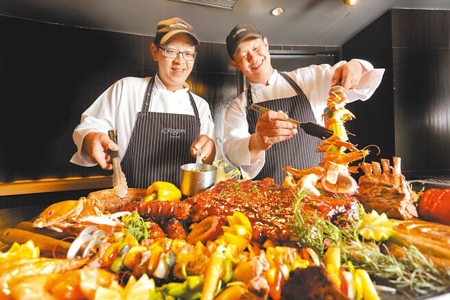 「栢麗廳」9月13至22日推出「中秋大烤宴」，美日韓異國烤肉美饌爽吃到飽。 （台北晶華酒店提供）