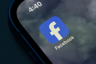 臉書Logo「黑化」一票用戶傻了 官方揭原因