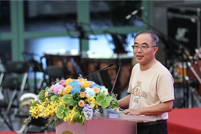 台大校長陳文章表示，將藉由「NTU beyond borders」計畫，在寒暑假期間送學生出國見習或實習。（鄧博仁攝）