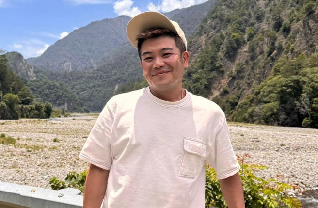 马国毕证实在林口担任搬家工人，偿还赌债。（图／马国毕FB）