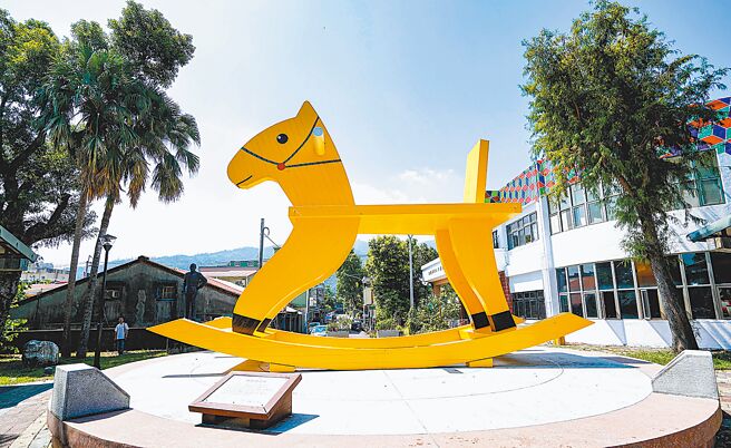 2017年落成的摇摇洛克马公园，是宜兰县观光景点之一，但因要恢復成原来的三星公园，并添加五分仔火车等元素，让洛克马公园走入歷史。（本报资料照片）