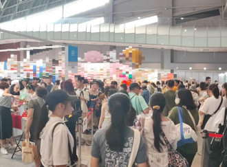 女兒逛文博會被控偷竊「全家被搜包」求道歉員工還嗆：歡迎檢舉