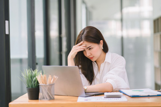 OL過勞肥！1年胖20公斤 離職對比照曝光