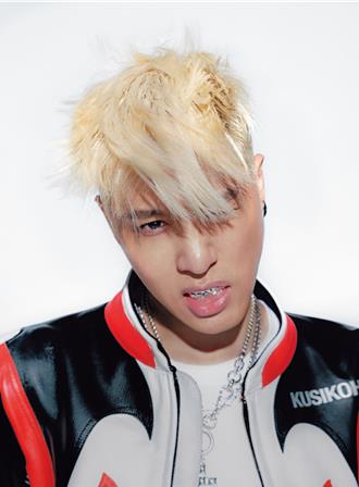 周汤豪细节控曝光最潮钢牙　宣布重磅消息11月返航小巨蛋