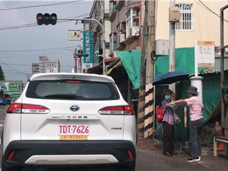 高雄公车式小黄开辟大社线 49路线深入社区月服务16万人