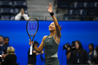 美網再進8強 鄭欽文：薩巴倫卡像座高山 要成最好球員就得跨越