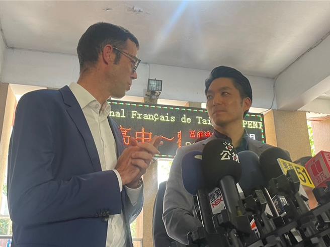 台北市長蔣萬安（右）。（劉彥宜攝）