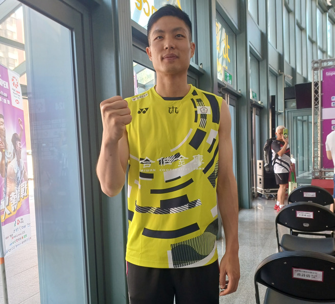 周天成精神奕奕宣告台北羽球公开赛参赛没问题。（陈筱琳摄）