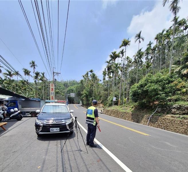 嘉義縣台3線阿婆灣是重機跑山聖地，中埔分局為防止交通事故及車輛噪音，宣布將持續加強重點路段測速違規舉發。（中埔分局提供／呂妍庭嘉義傳真）