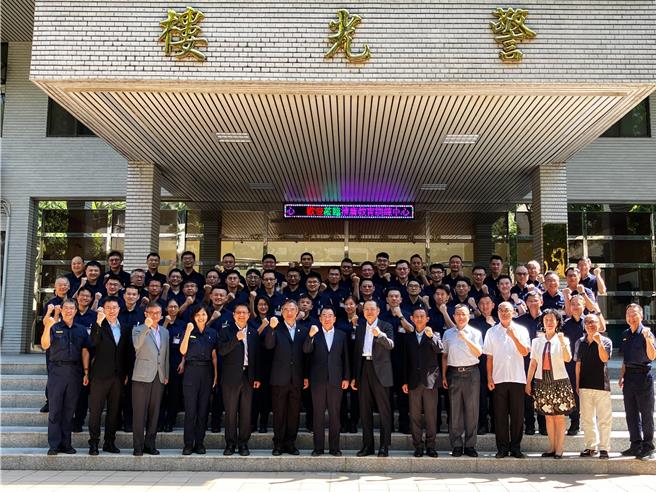 中央警察大学警正班33期2日举办开训典礼，52名学员皆是现任重要中阶警察干部，经过激烈竞争考试脱颖而出，回到警大受训。(警大提供／蔡依珍桃园传真)