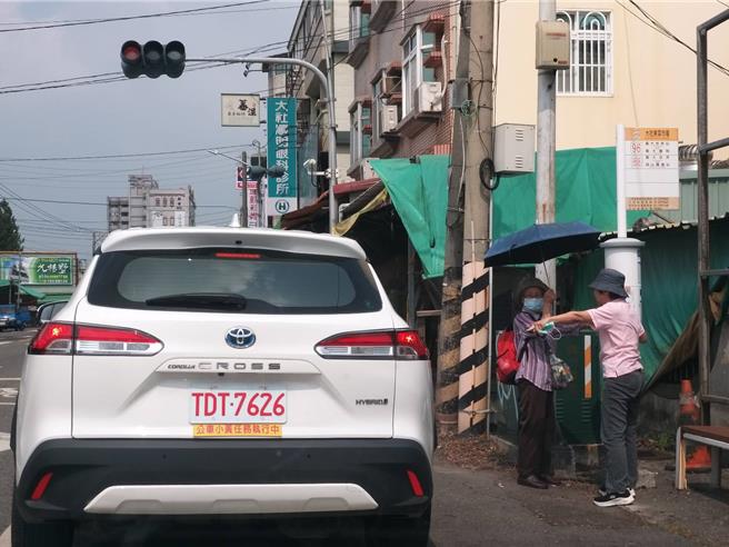 高雄市交通局辟驶T801大社线，深入社区提升居民便利度。（高雄市交通局提供／任义宇高雄传真）