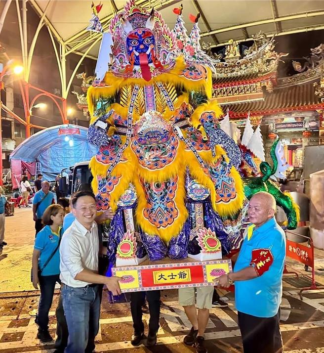 桃园市副市长苏俊宾，半个月来以传承故事和艺术的角度，挖掘出桃园中元节的5大亮点一一手绘分享示眾。(摘自苏俊宾脸书／蔡依珍桃园传真)