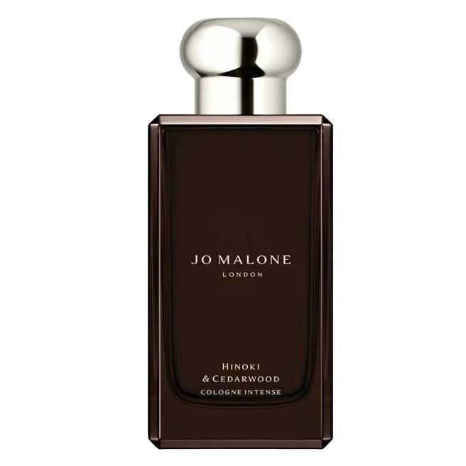 Jo Malone桧木与雪松芳醇香水，售价7800元／100ml。（Jo Malone London提供／黄唯淯台北传真）