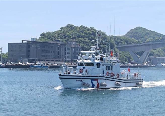 宜蘭縣蘇澳海巡隊今（2日）舉辦祈福儀式，正式迎接該隊第三艘新型的35噸級巡防艇PP-3521艇加入執法陣容。（蘇澳海巡隊提供／吳佩蓉宜蘭傳真）