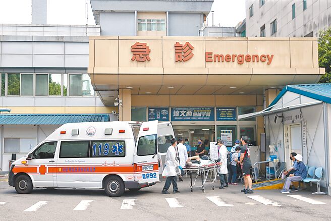 高達2成急診科醫師出走，離巢率是7年來最高。（本報資料照片）