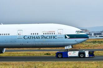 全球第一架！国泰航空A350客机「引擎故障」 24航班取消