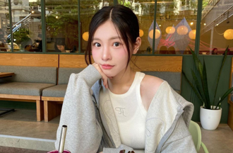 师大开学惊见超仙正妹！竟是李㼈20岁女儿　同学全晕船：太美了