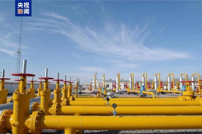 陆最大长庆油田累产油气当量突破10亿吨。（大陆央视）