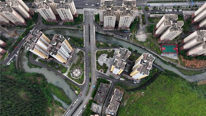 大陆国家发展改革委8月29日组织召开新型城镇化战略五年行动计画落实动员部署会。（摘自新华社）